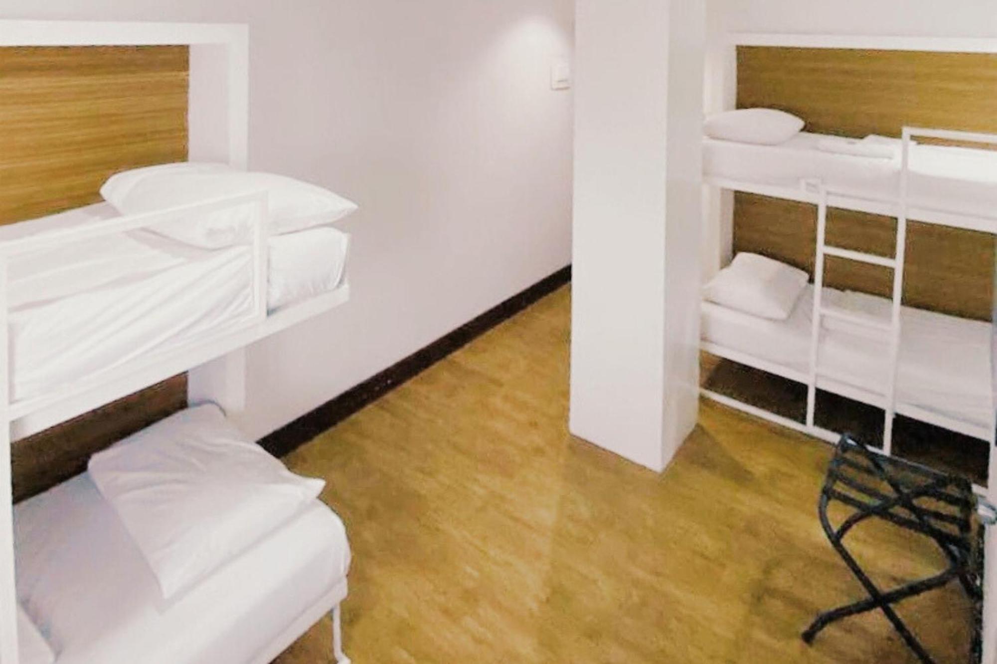 Urban Inn Iloilo Room photo