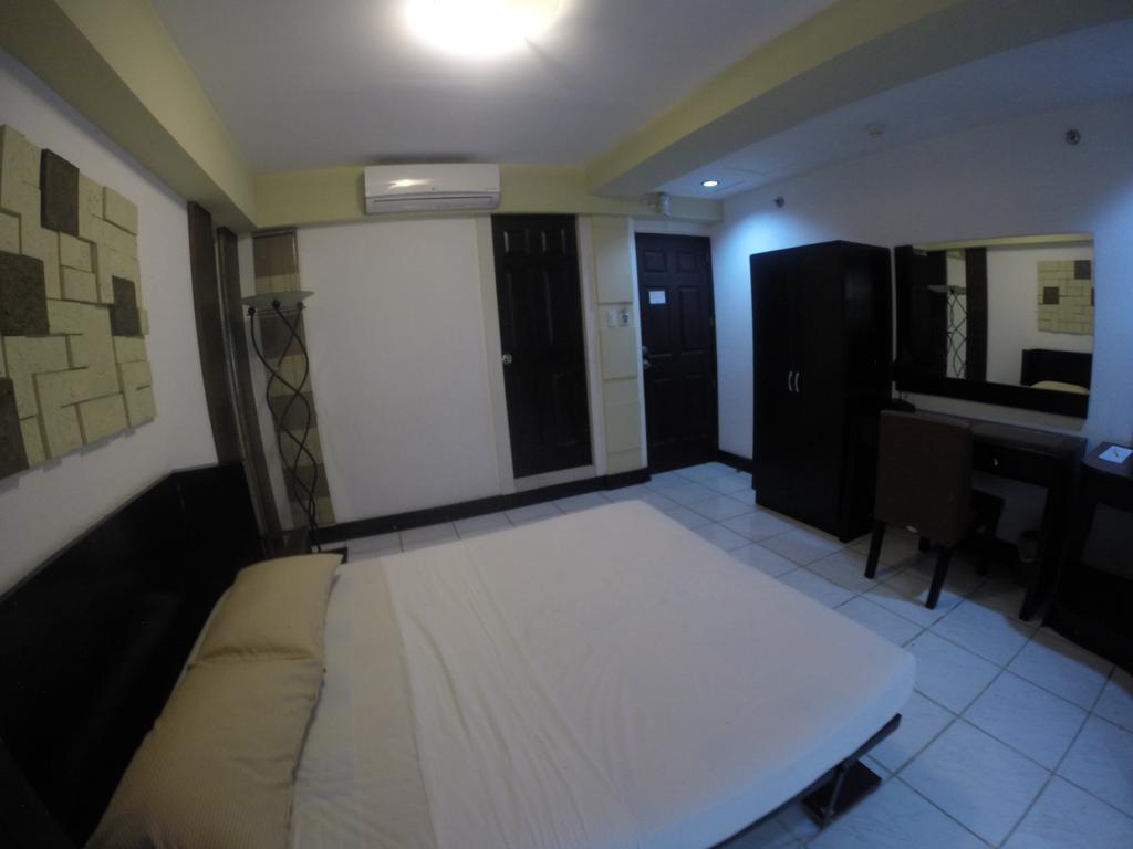 Urban Inn Iloilo Exterior photo